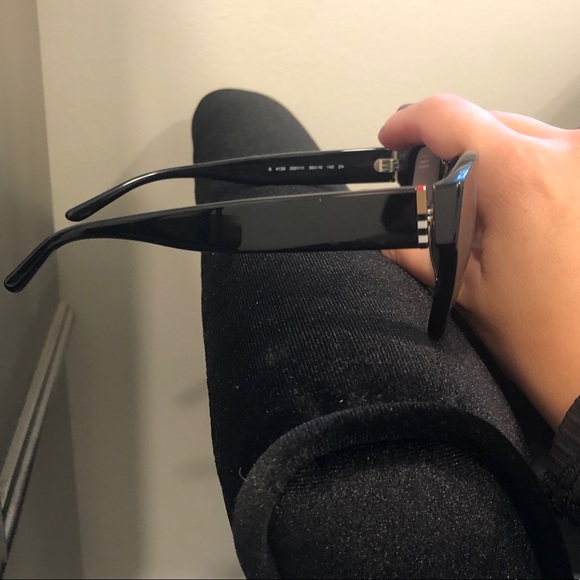 Burberry Sunglasses - Picture 7 of 10